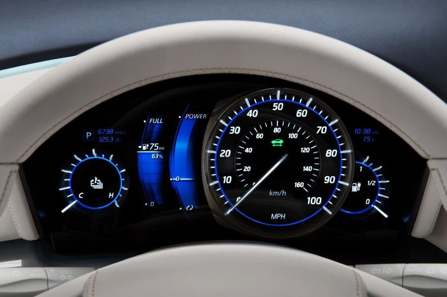  Infiniti LE Pure-Electric Concept 2012 года  (фото 10 из 30)